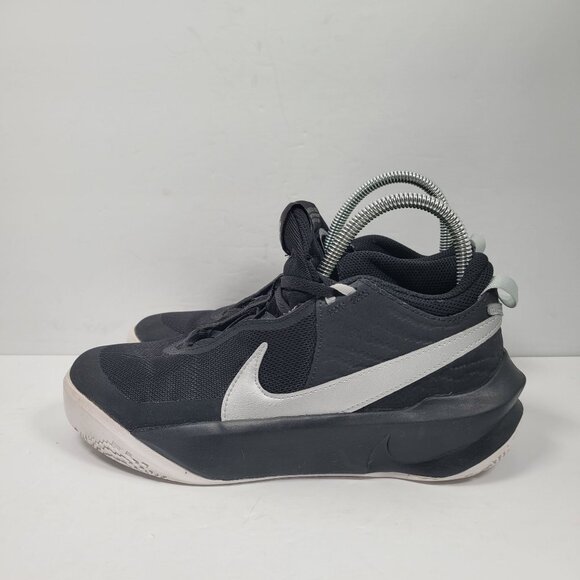 Nike Hustle D 10 Youth Basketball Sneakers Black & Silver CW6735-004 US Size 6Y - Picture 2 of 8